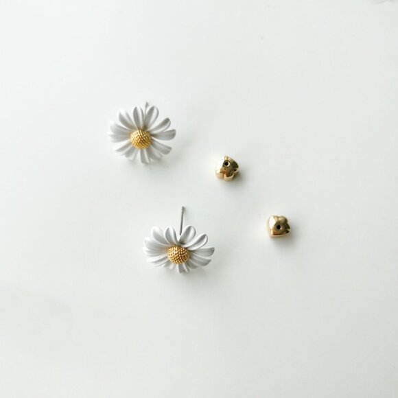 Kate Spade Into The Bloom Gold White Stud Earrings - Picture 4 of 4